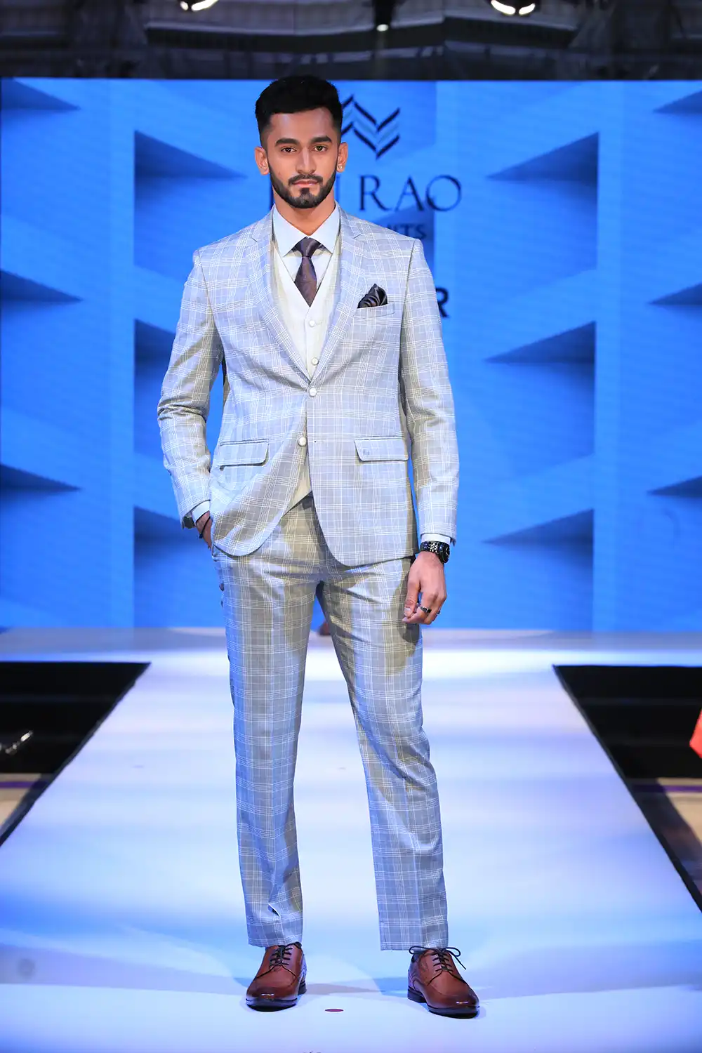 Men's Grey Business Suit - P N RAO